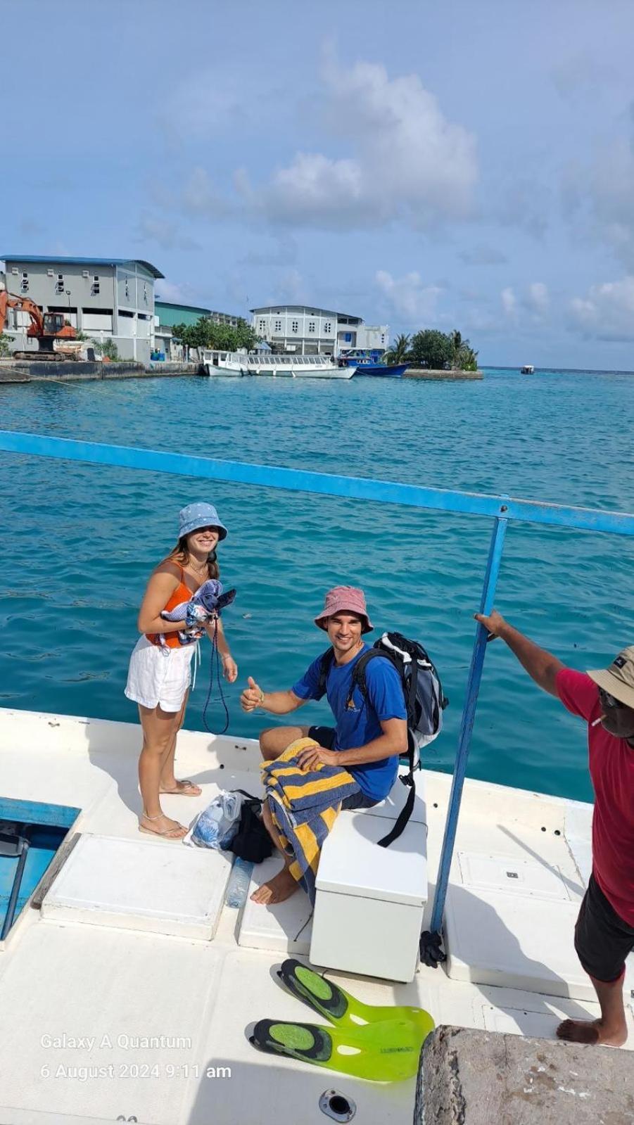 Maavaharu Guest House ヒンマフシ島 エクステリア 写真
